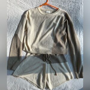 Neutral SWEATER SET! Size medium